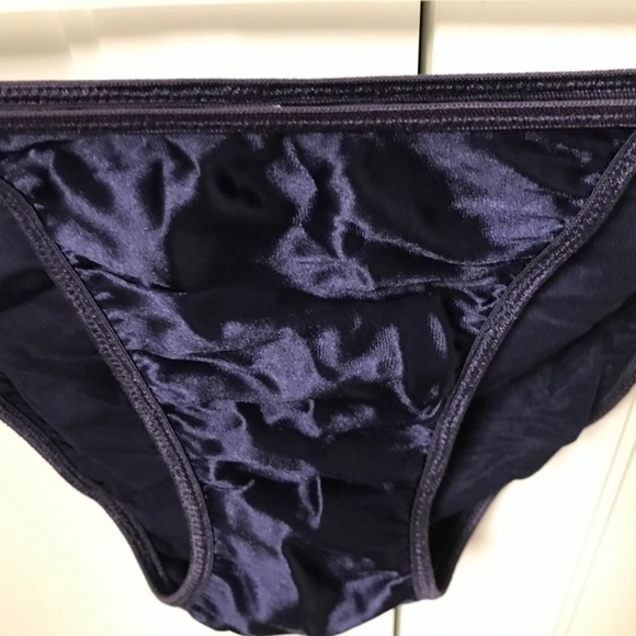 Vintage Victoria’s Secret Second Skin Satin String Bikini 2002 Small Navy NWOT - Picture 2 of 5